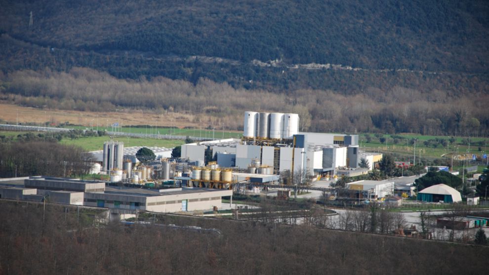 Ripresa dall'alto dello stabilimento di Pozzilli